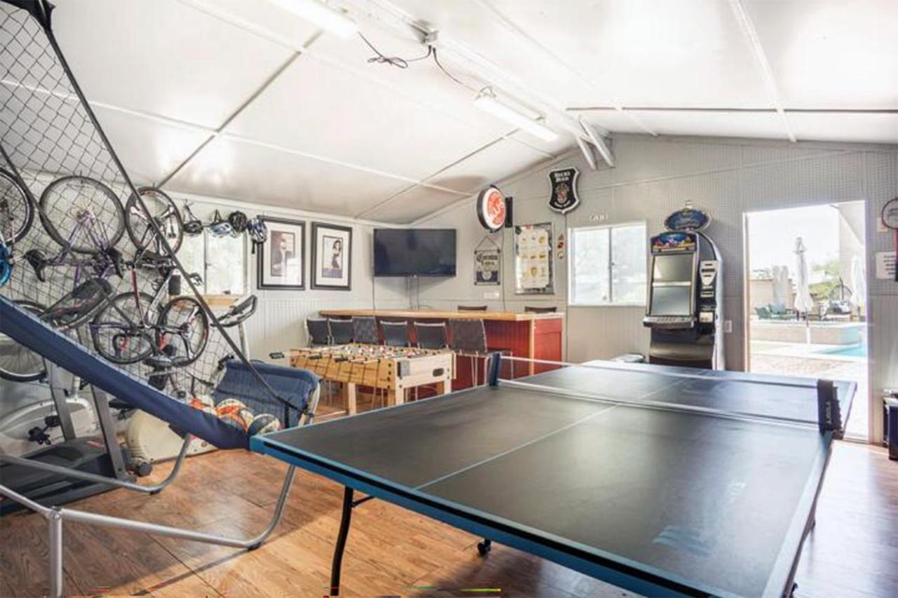 Family Fun Vacation, Heated Pool, Gameroom, Sauna Ferienhaus *